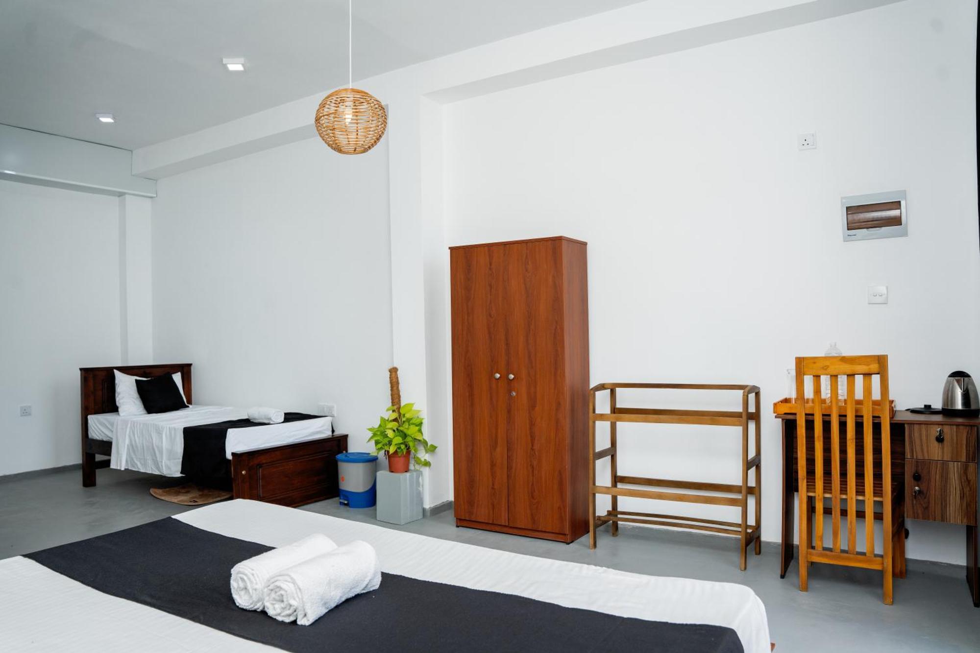 Regal Heights Hotel Weligama Eksteriør billede