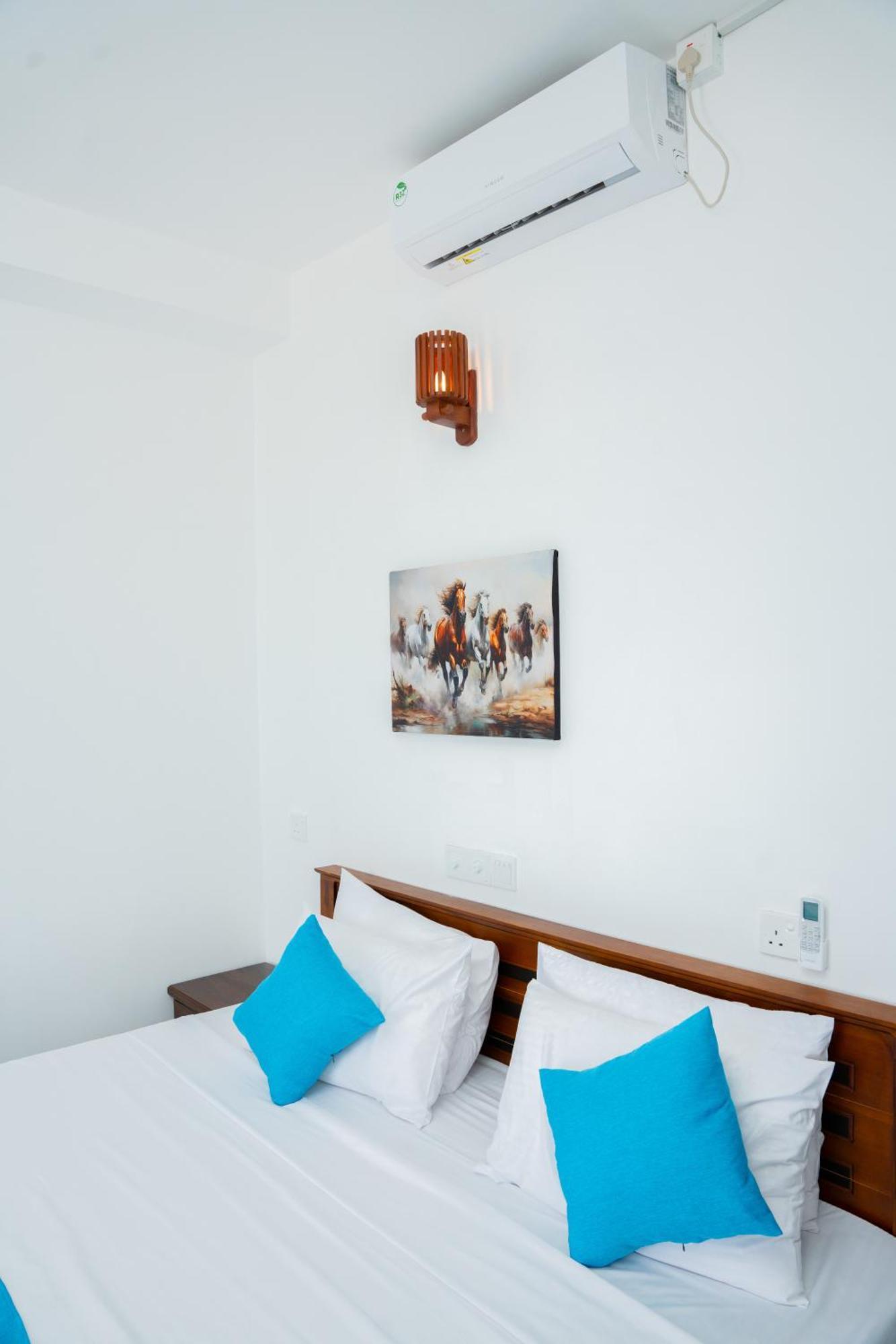 Regal Heights Hotel Weligama Eksteriør billede